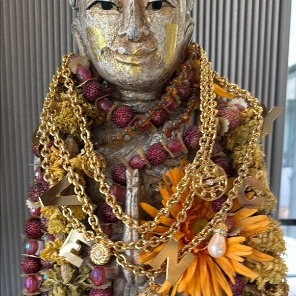 GIVENCHY - Picture 2 of 13